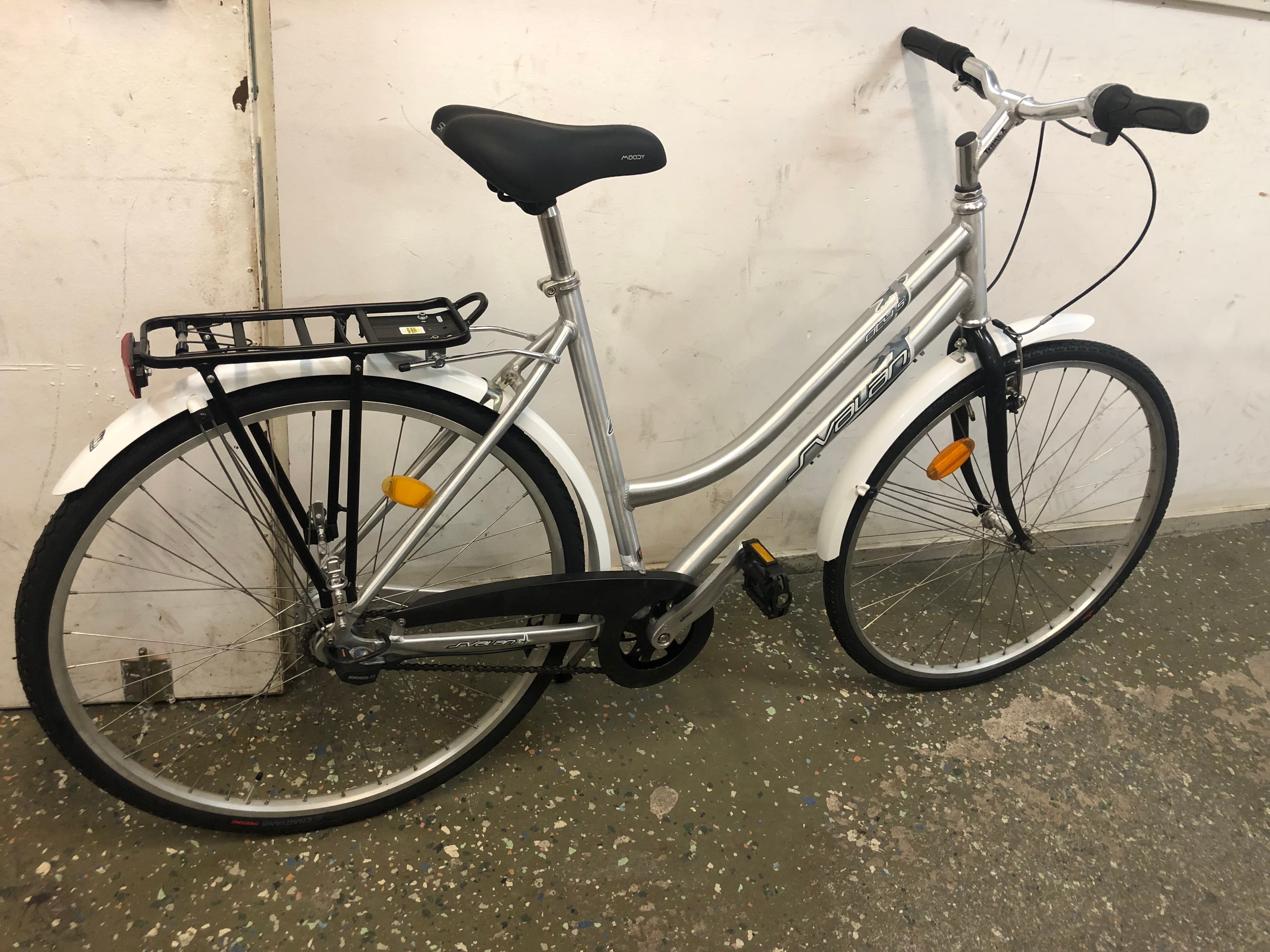 Bike Svalan Svalan 3150 kr 5 växlar